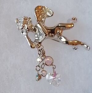Kirks Folly Vintage Silver Angel Cherub Brooch